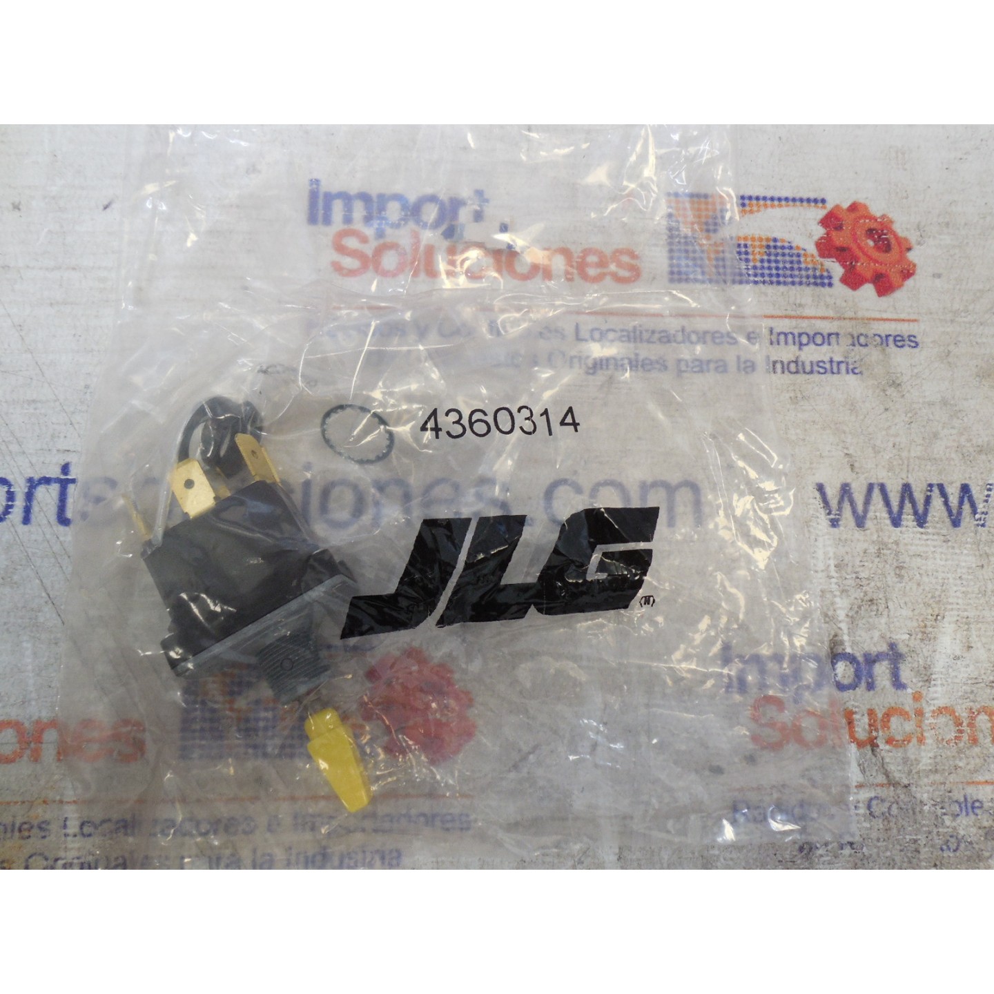 SWITCH TOGGLE