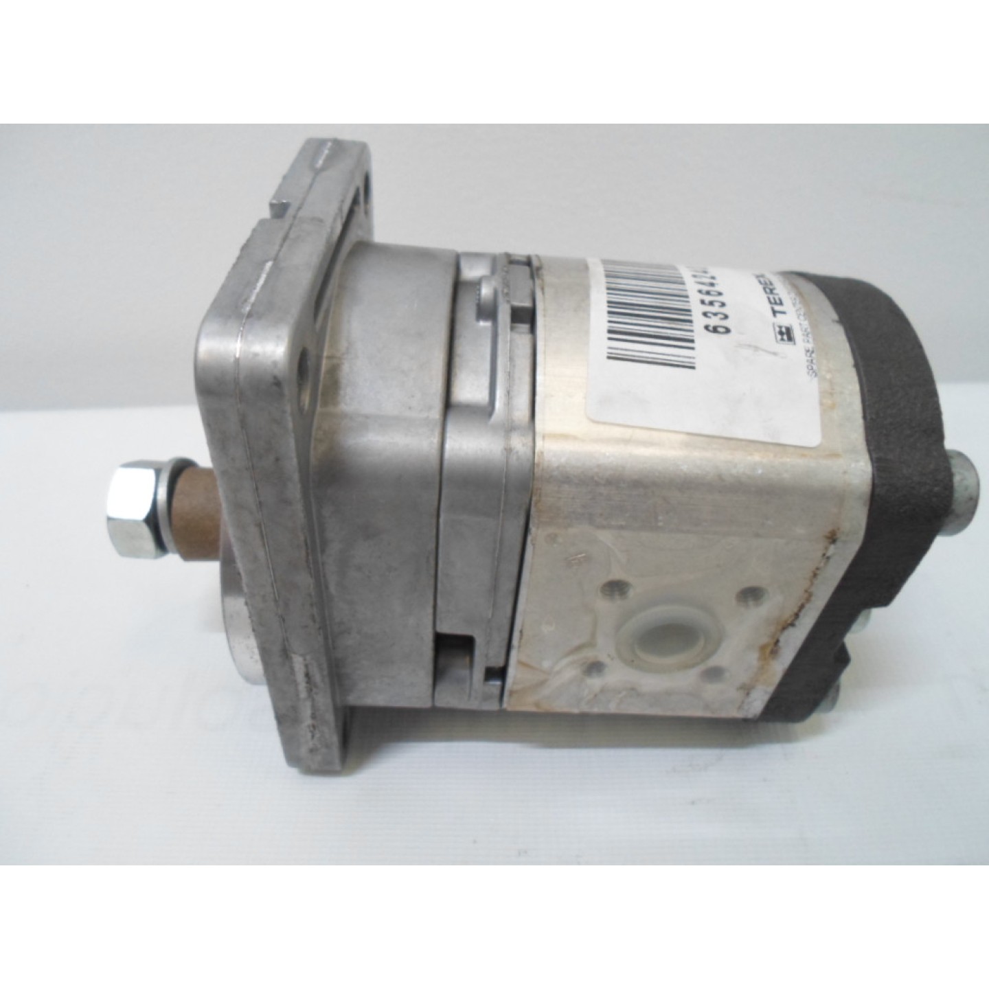 TEREX	63564240	BOMBA	BOMB