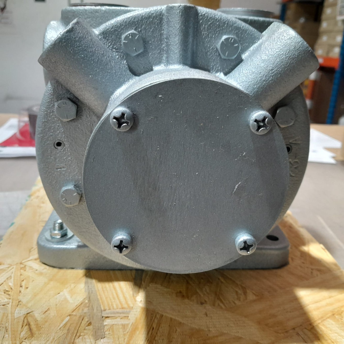 GAST 16AM-FRV-13 MOTOR