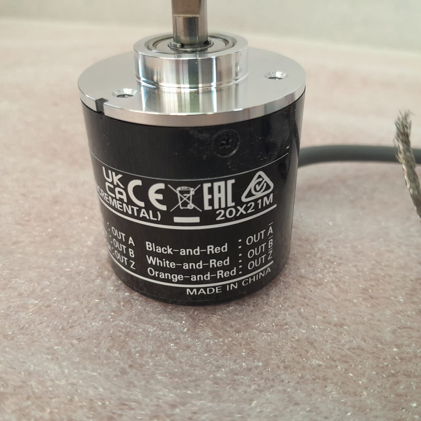 OMRON E6B2-CWZ1X ENCODER